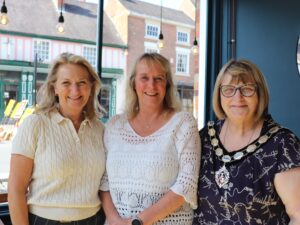 Anne Wright of Ashbourne Town Team, Carole Dean of Ashbourne Town Council and Ashbourne's Mayor Councillor Caroline Cooper